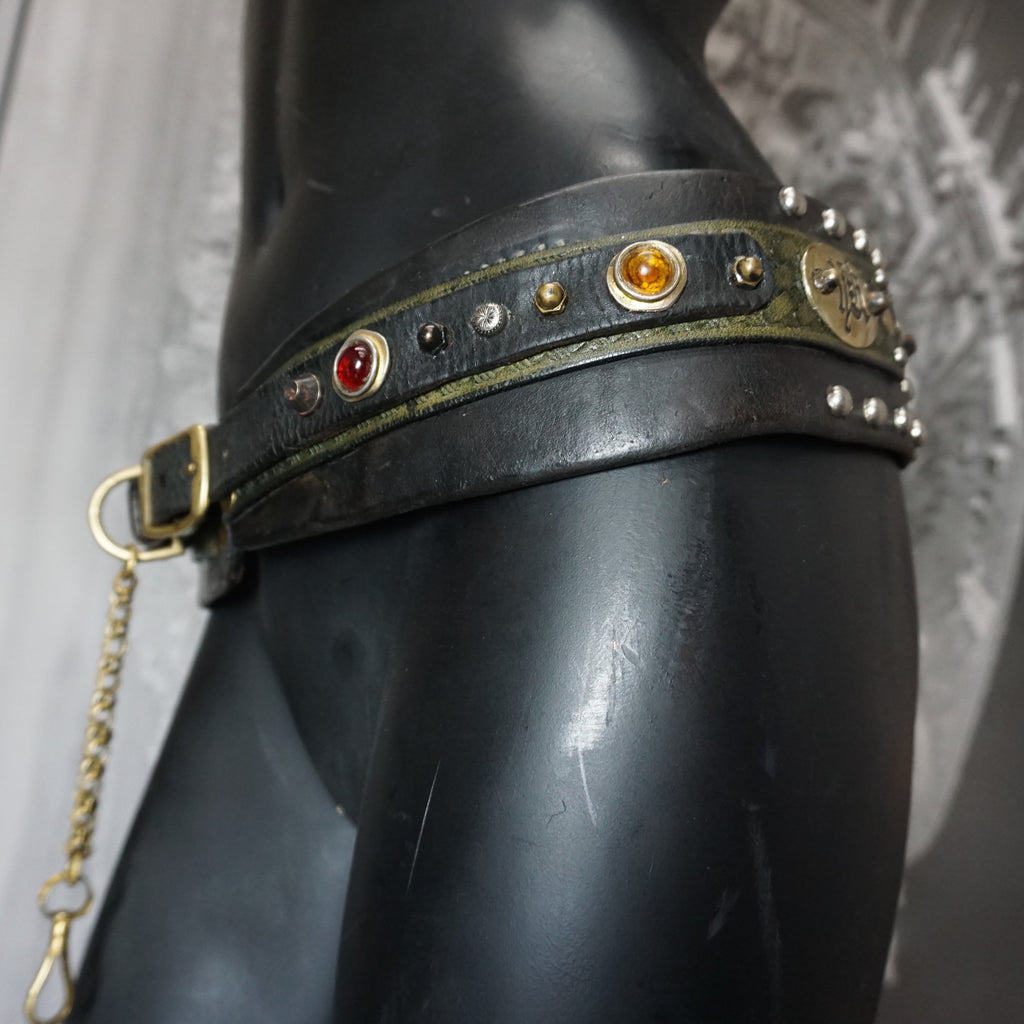 Horse-bridle-belt-with-studs-antique-wallet-chain-heyltje-rose