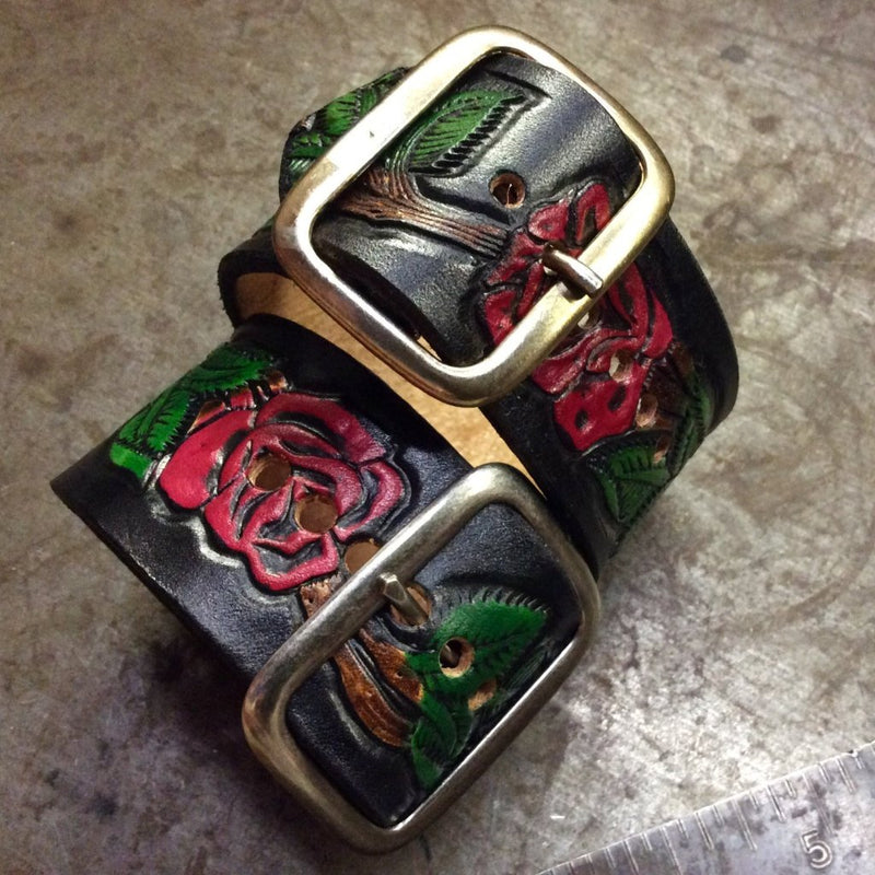 Leather Cuff with Roses - Heyltje Rose Shop