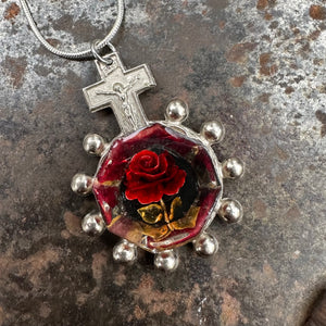 Lucite Rose Necklace - Heyltje Rose Shop