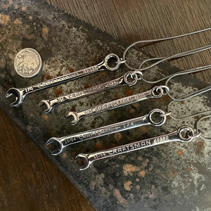 Mini wrench necklace craftsman- Heyltje Rose Shop
